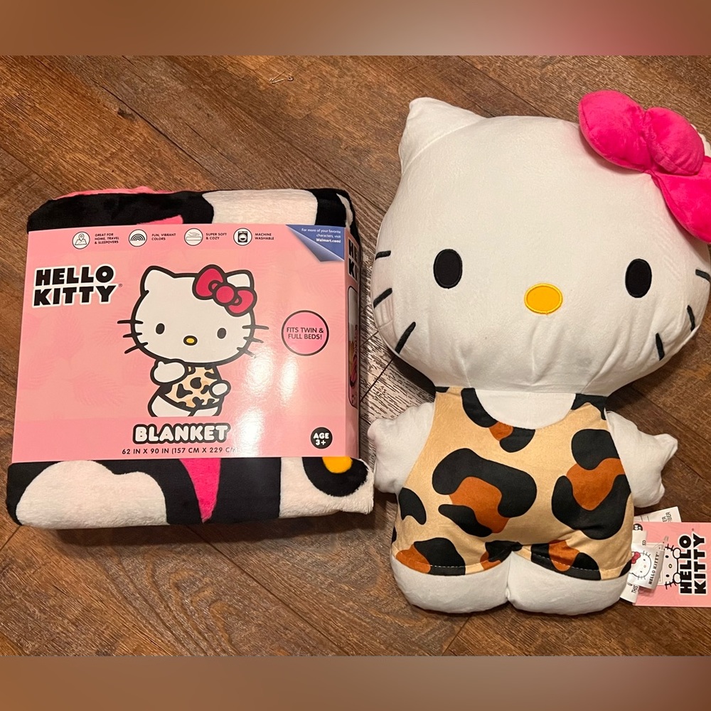 Hello kitty blanket with matching pillow plush